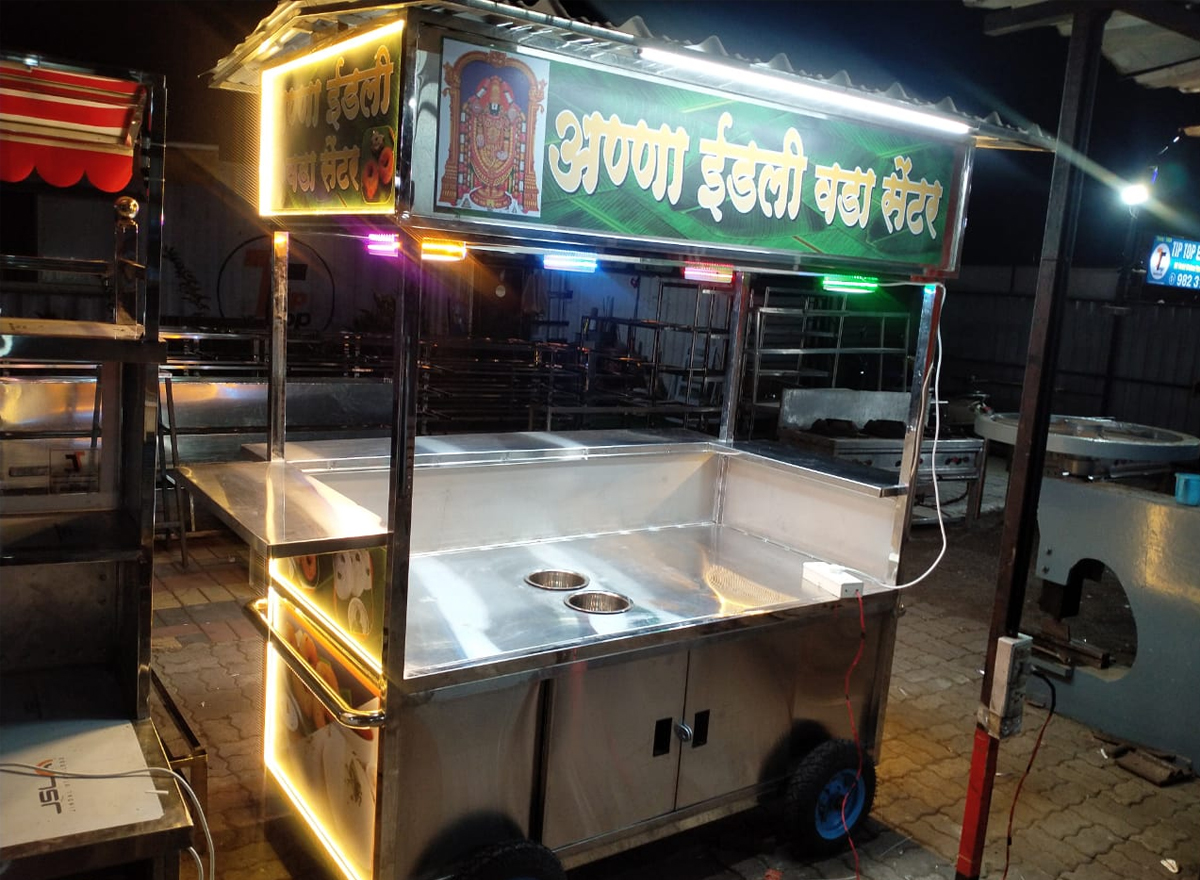 Vada Pav Hand Cart in Pune